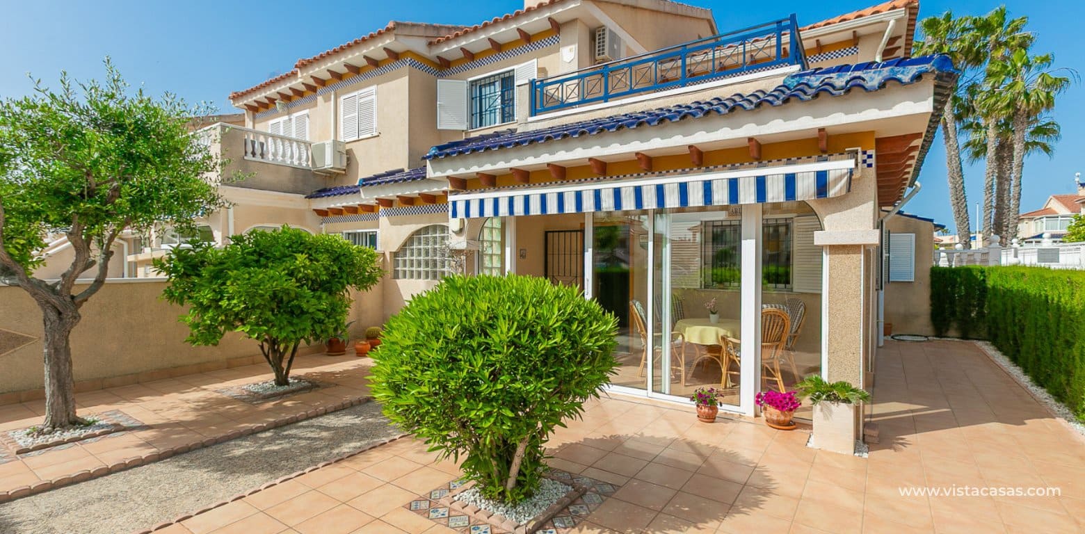 Casa de 2 habitaciones en Playa Flamenca en venta - 270.000 € (Ref: 9892688)