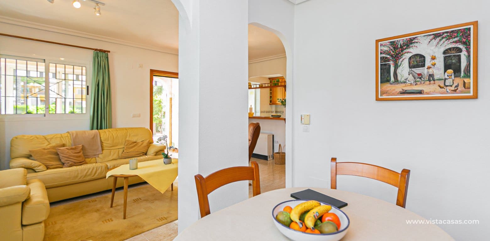 Casa de 2 habitaciones en Playa Flamenca en venta - 270.000 € (Ref: 9892688)