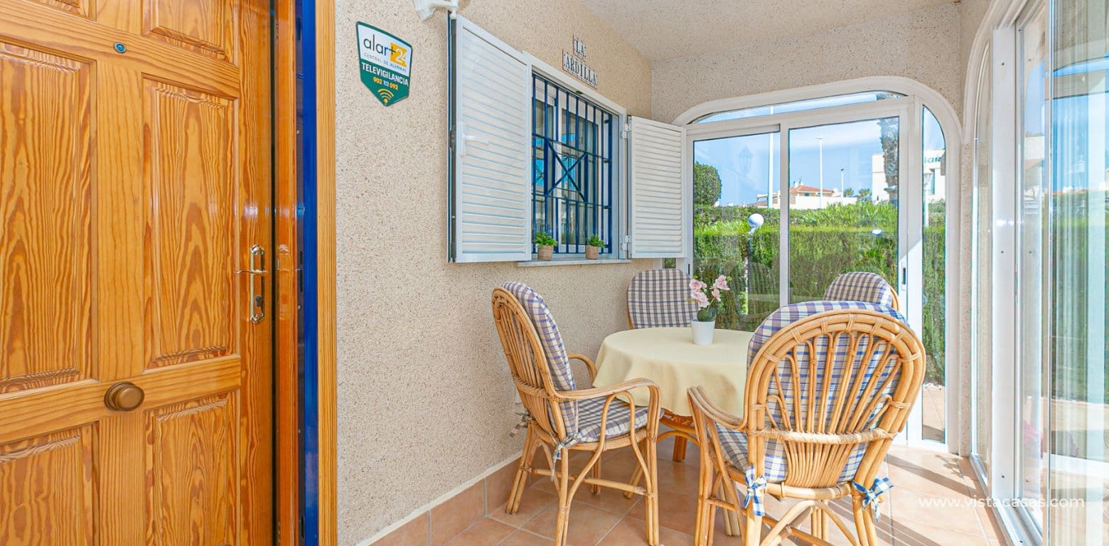 Casa de 2 habitaciones en Playa Flamenca en venta - 270.000 € (Ref: 9892688)