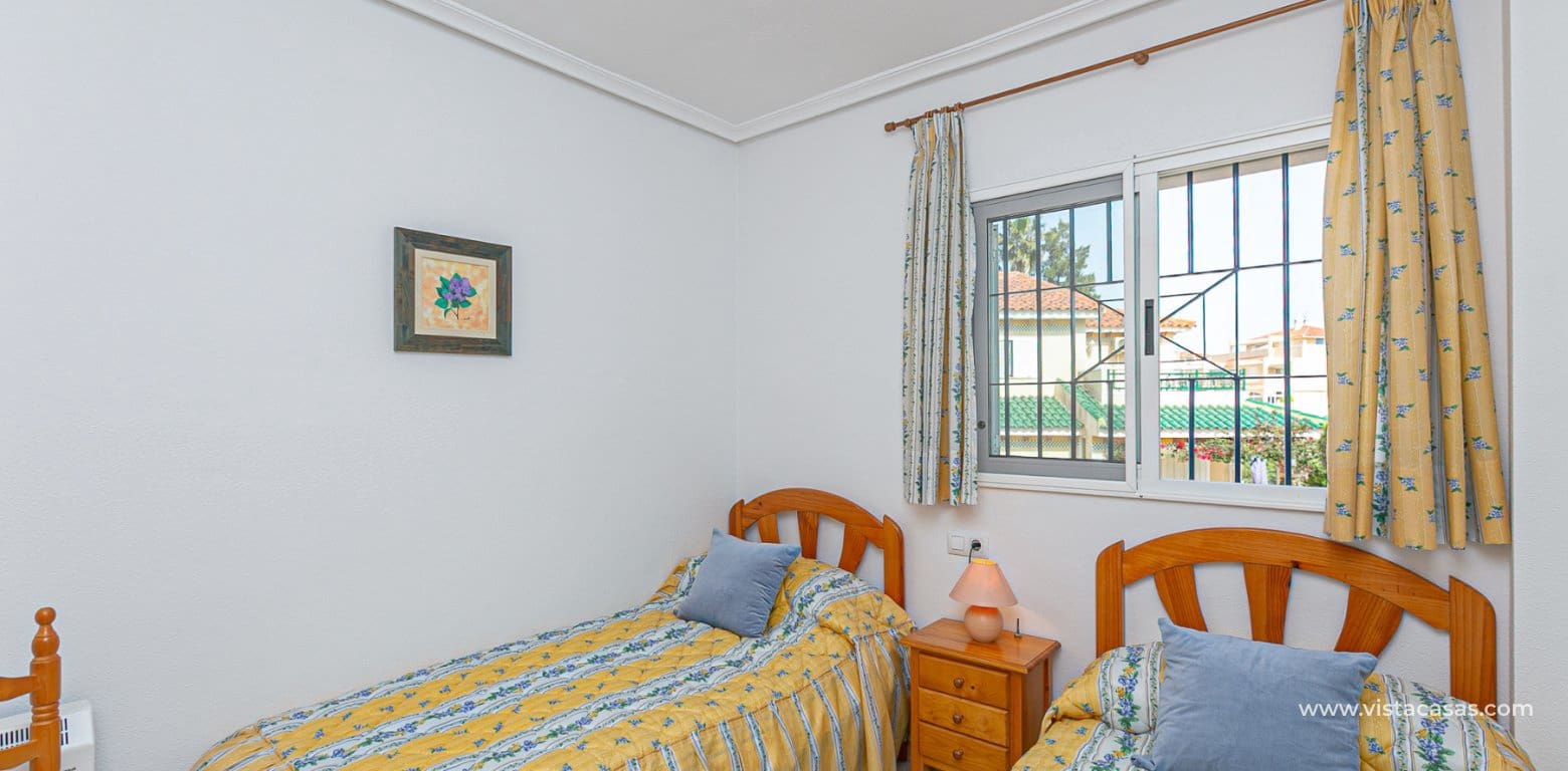 Casa de 2 habitaciones en Playa Flamenca en venta - 270.000 € (Ref: 9892688)