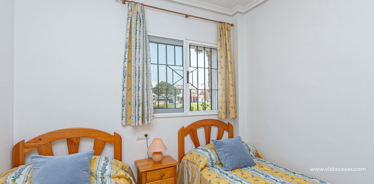 Casa de 2 habitaciones en Playa Flamenca en venta - 270.000 € (Ref: 9892688)