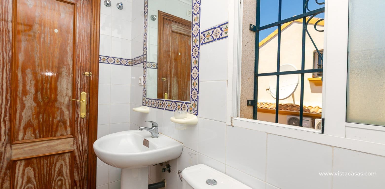 Casa de 2 habitaciones en La Zenia en venta - 235.000 € (Ref: 9892690)