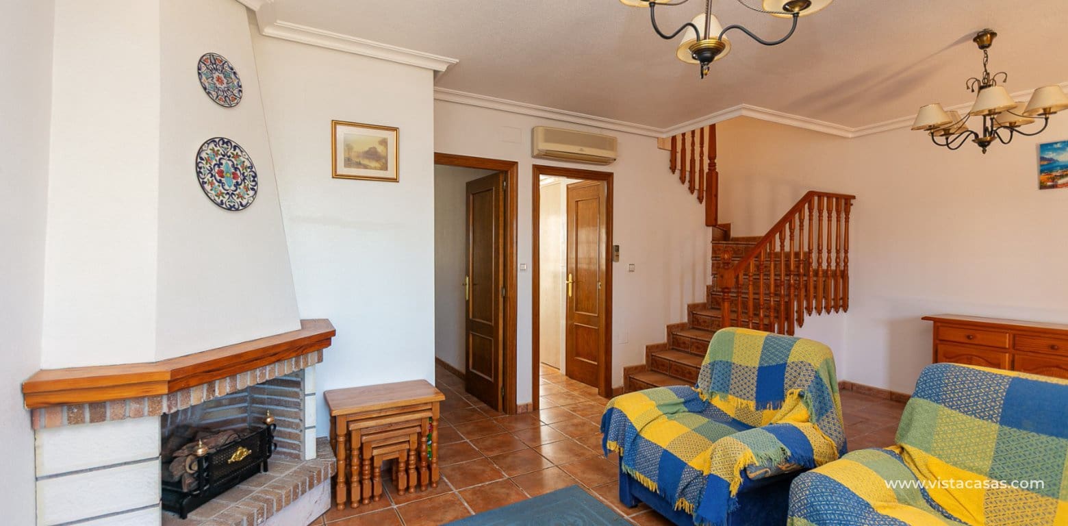 Casa de 2 habitaciones en La Zenia en venta - 235.000 € (Ref: 9892690)