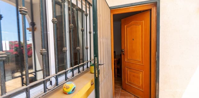 Casa de 2 habitaciones en La Zenia, Orihuela en venta - 235.000 € (Ref: 9892690)