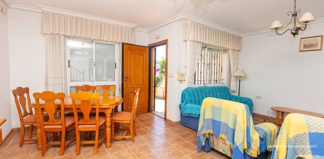 Casa de 2 habitaciones en La Zenia, Orihuela en venta - 235.000 € (Ref: 9892690)