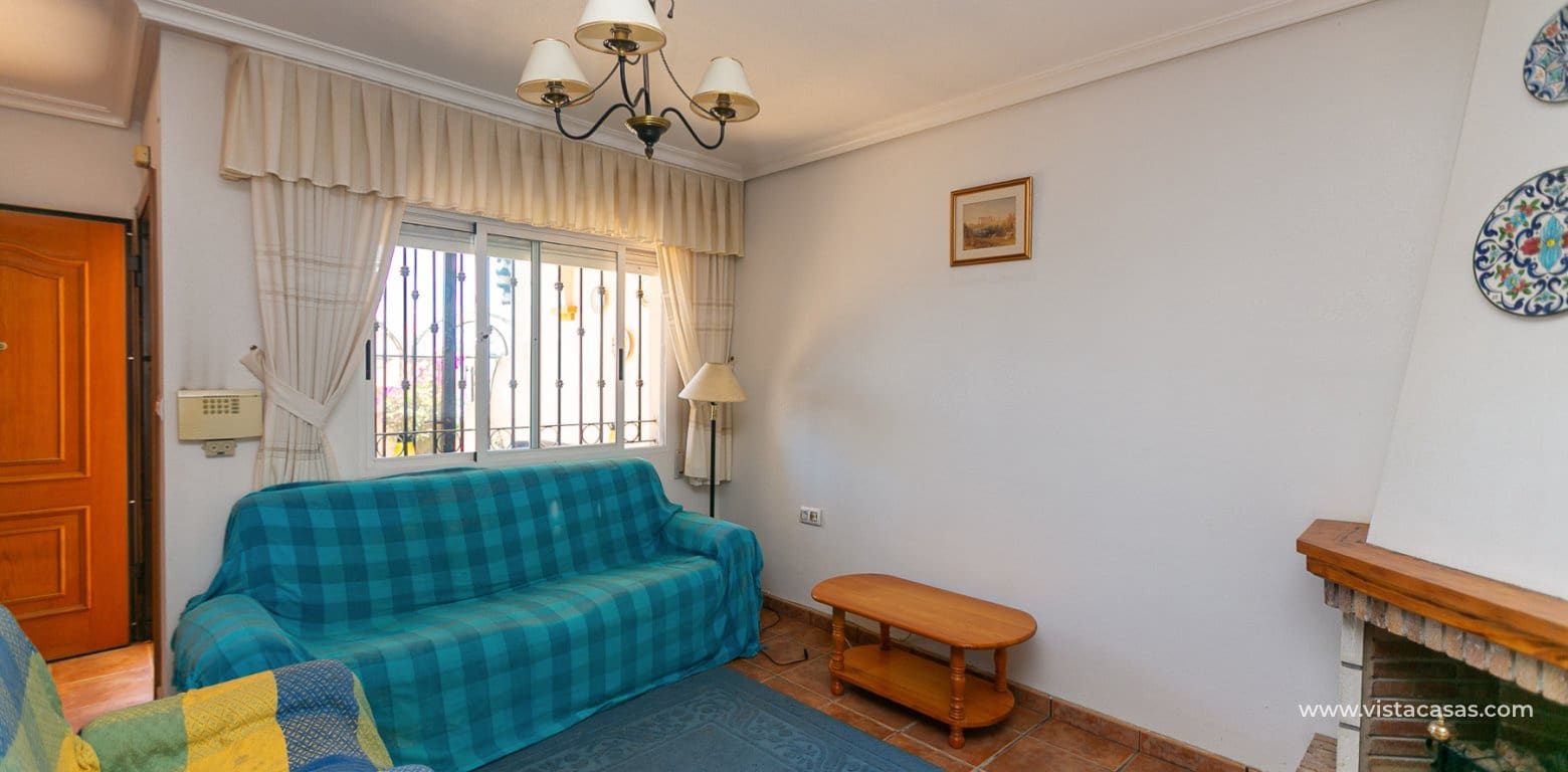 Casa de 2 habitaciones en La Zenia en venta - 235.000 € (Ref: 9892690)