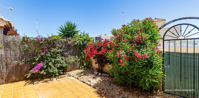 Casa de 2 habitaciones en La Zenia, Orihuela en venta - 235.000 € (Ref: 9892690)