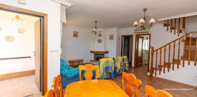 Casa de 2 habitaciones en La Zenia, Orihuela en venta - 235.000 € (Ref: 9892690)