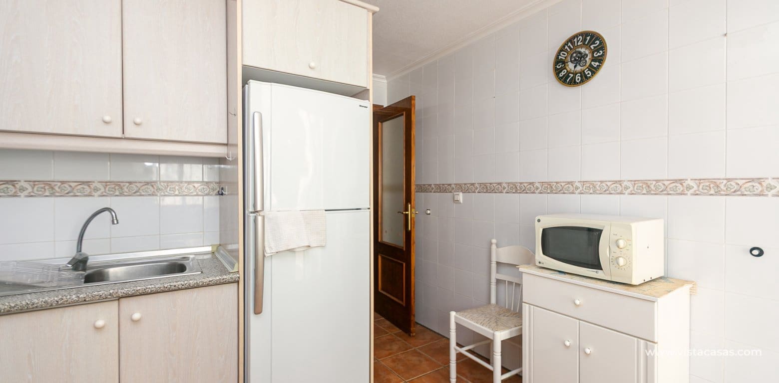 Casa de 2 habitaciones en La Zenia en venta - 235.000 € (Ref: 9892690)