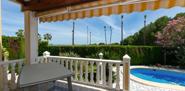 3 soverom Villa til salgs i Villamartin, Orihuela - € 530 000 (Ref: 9892691)