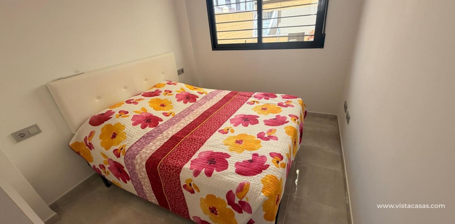 3 makuuhuone Huoneisto myytävänä paikassa Cabo Roig - 215 000 € (Ref: 9892693)