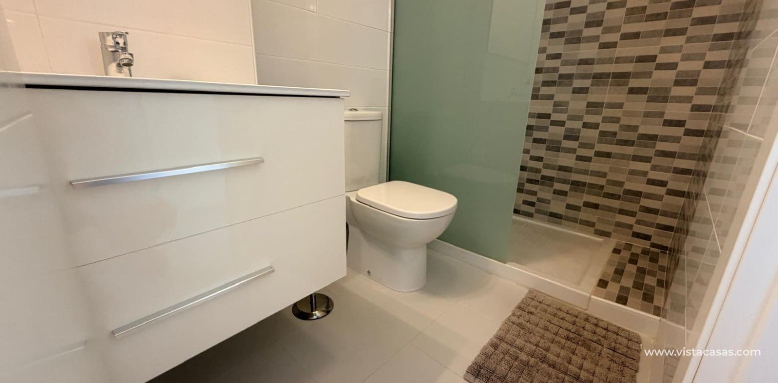 3 makuuhuone Huoneisto myytävänä paikassa Cabo Roig - 215 000 € (Ref: 9892693)