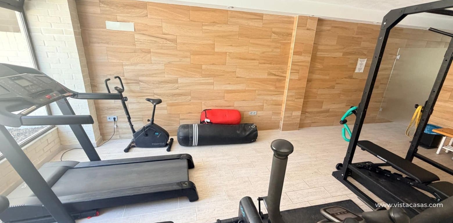 3 makuuhuone Huoneisto myytävänä paikassa Cabo Roig - 215 000 € (Ref: 9892693)
