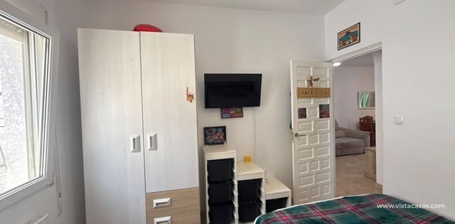 2 bedroom Bungalow for sale in Villamartin, Orihuela - € 209,950 (Ref: 9892695)