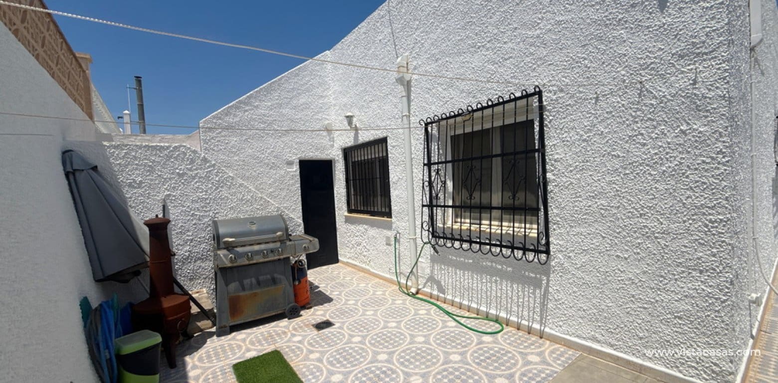 2 bedroom Bungalow for sale in Villamartin - € 209,950 (Ref: 9892695)