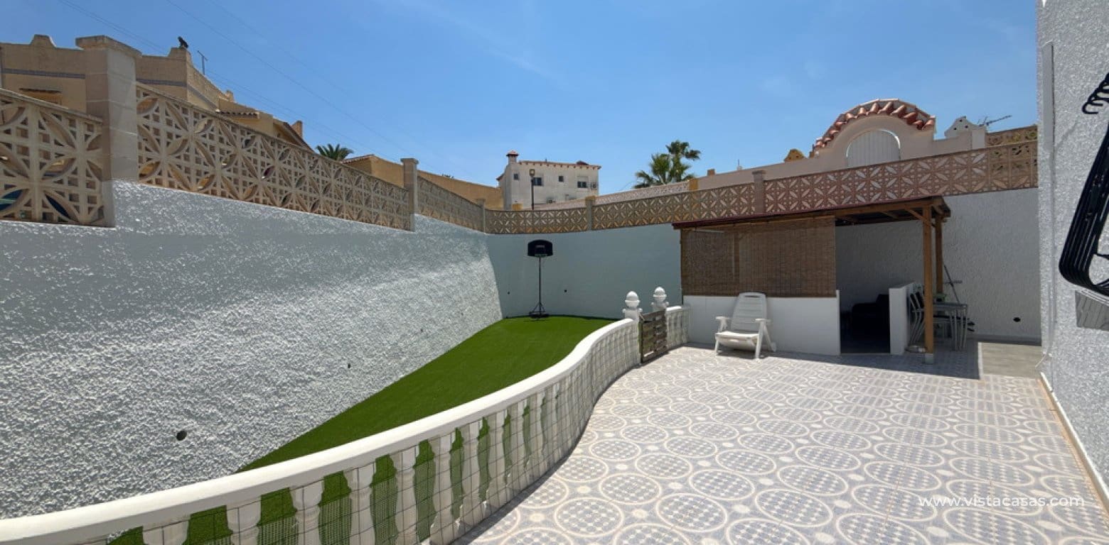 2 bedroom Bungalow for sale in Villamartin - € 209,950 (Ref: 9892695)
