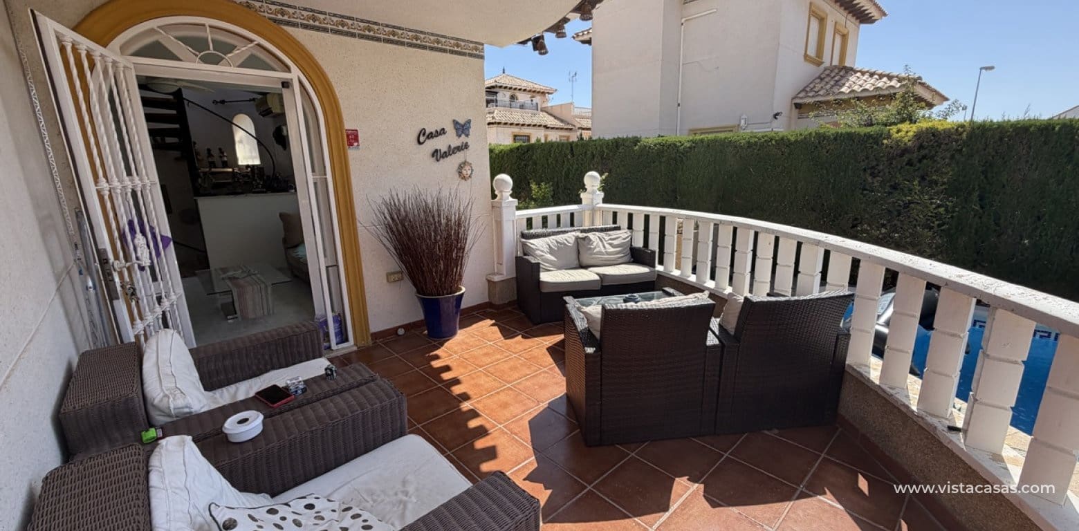 4 slaapkamer Villa te koop in Villamartin - € 399.995 (Ref: 9894887)