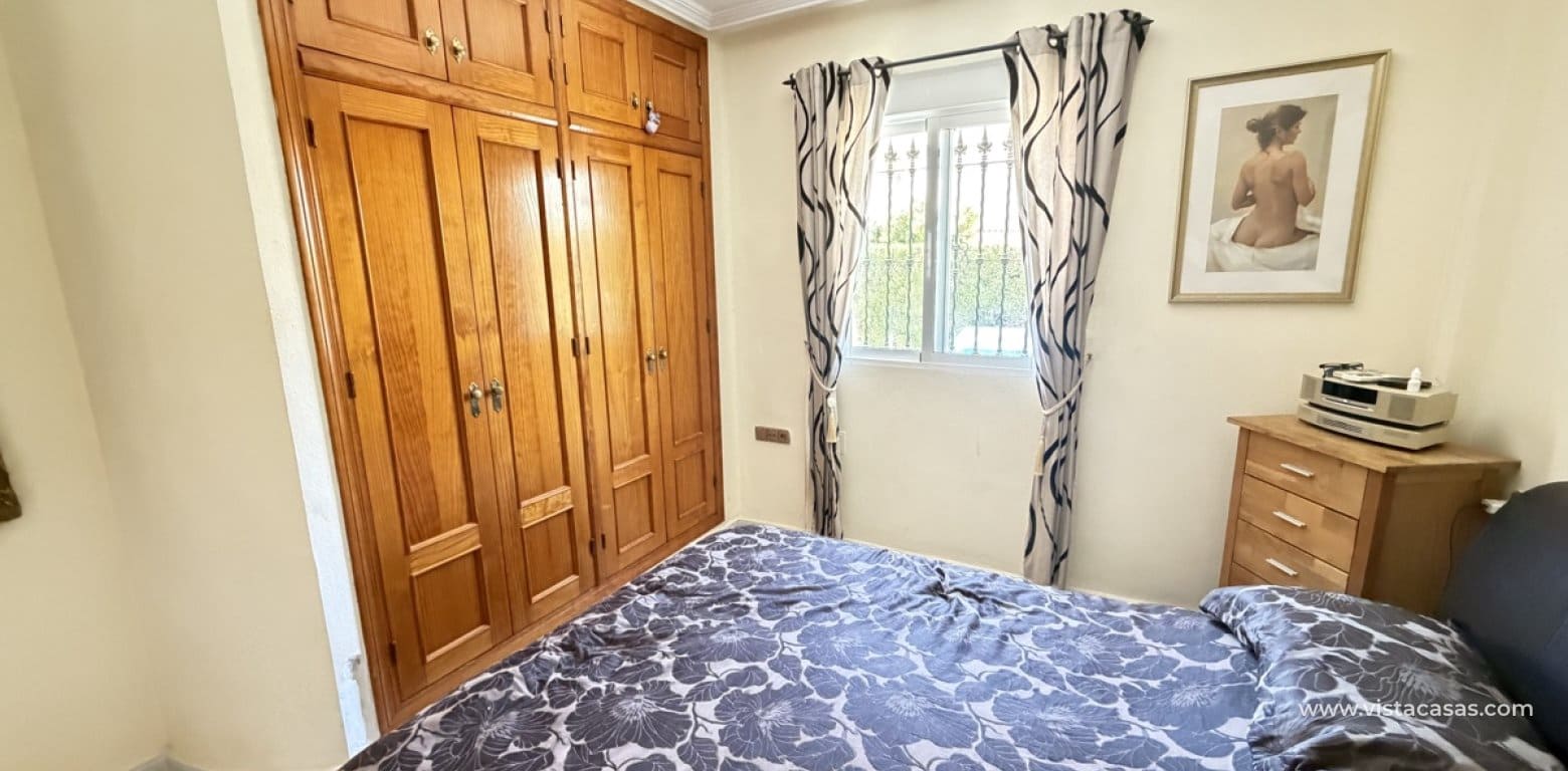 4 slaapkamer Villa te koop in Villamartin - € 399.995 (Ref: 9894887)