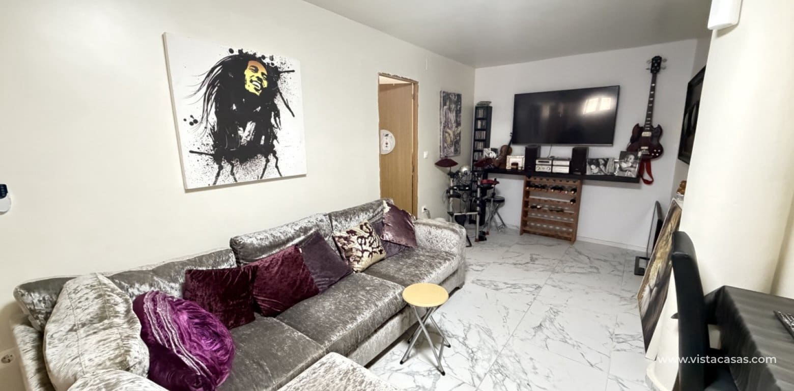 4 slaapkamer Villa te koop in Villamartin - € 399.995 (Ref: 9894887)