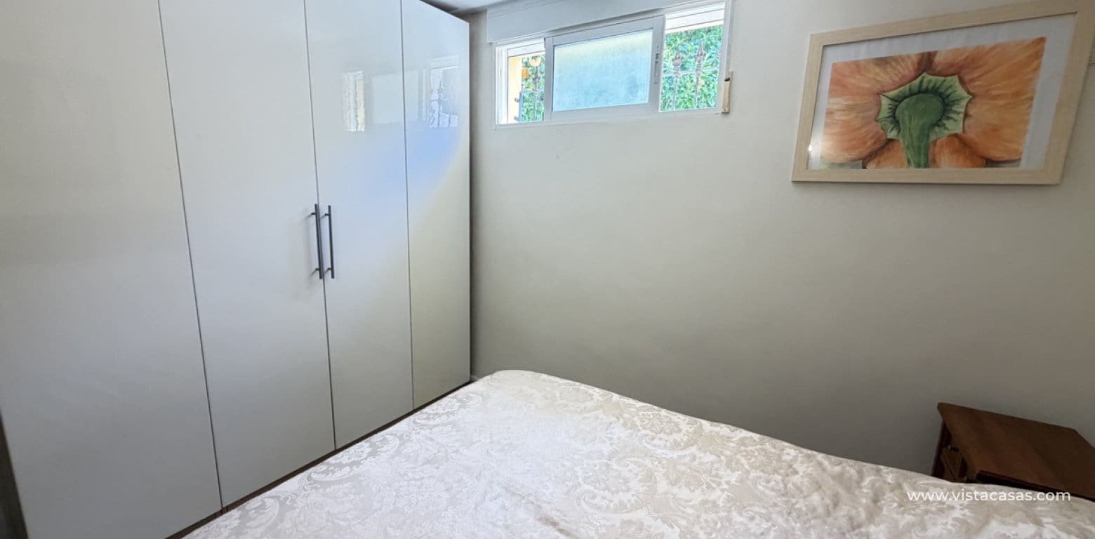 4 slaapkamer Villa te koop in Villamartin - € 399.995 (Ref: 9894887)
