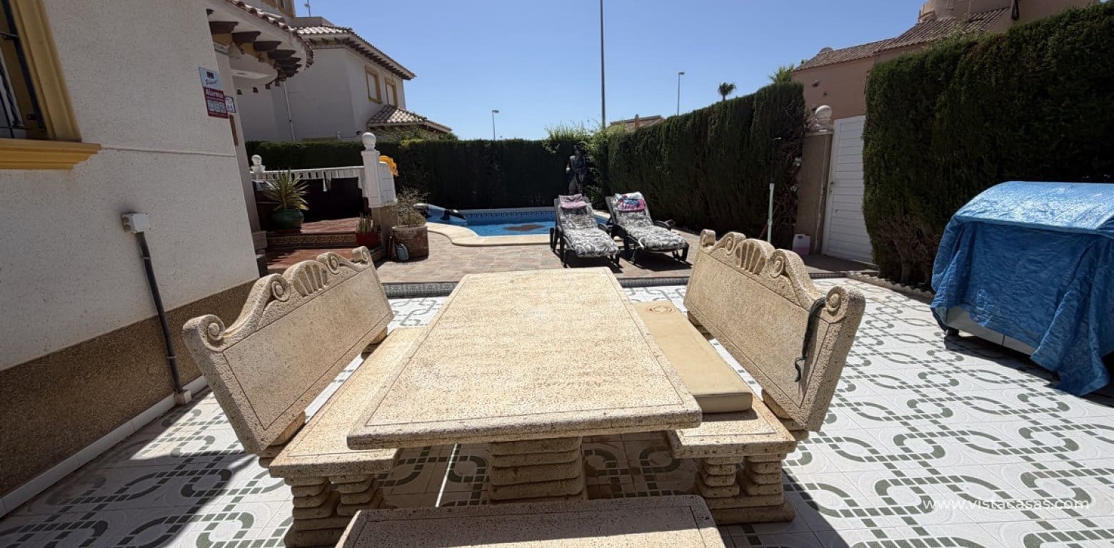 4 slaapkamer Villa te koop in Villamartin - € 399.995 (Ref: 9894887)