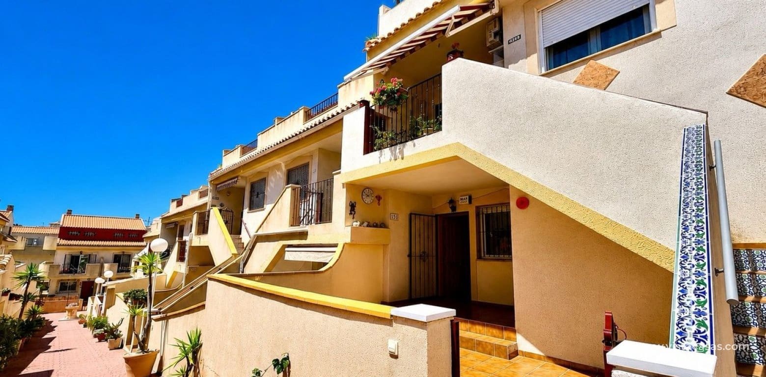 2 soveværelse Lejlighed til salg i La Zenia - € 190.900 (Ref: 9904943)