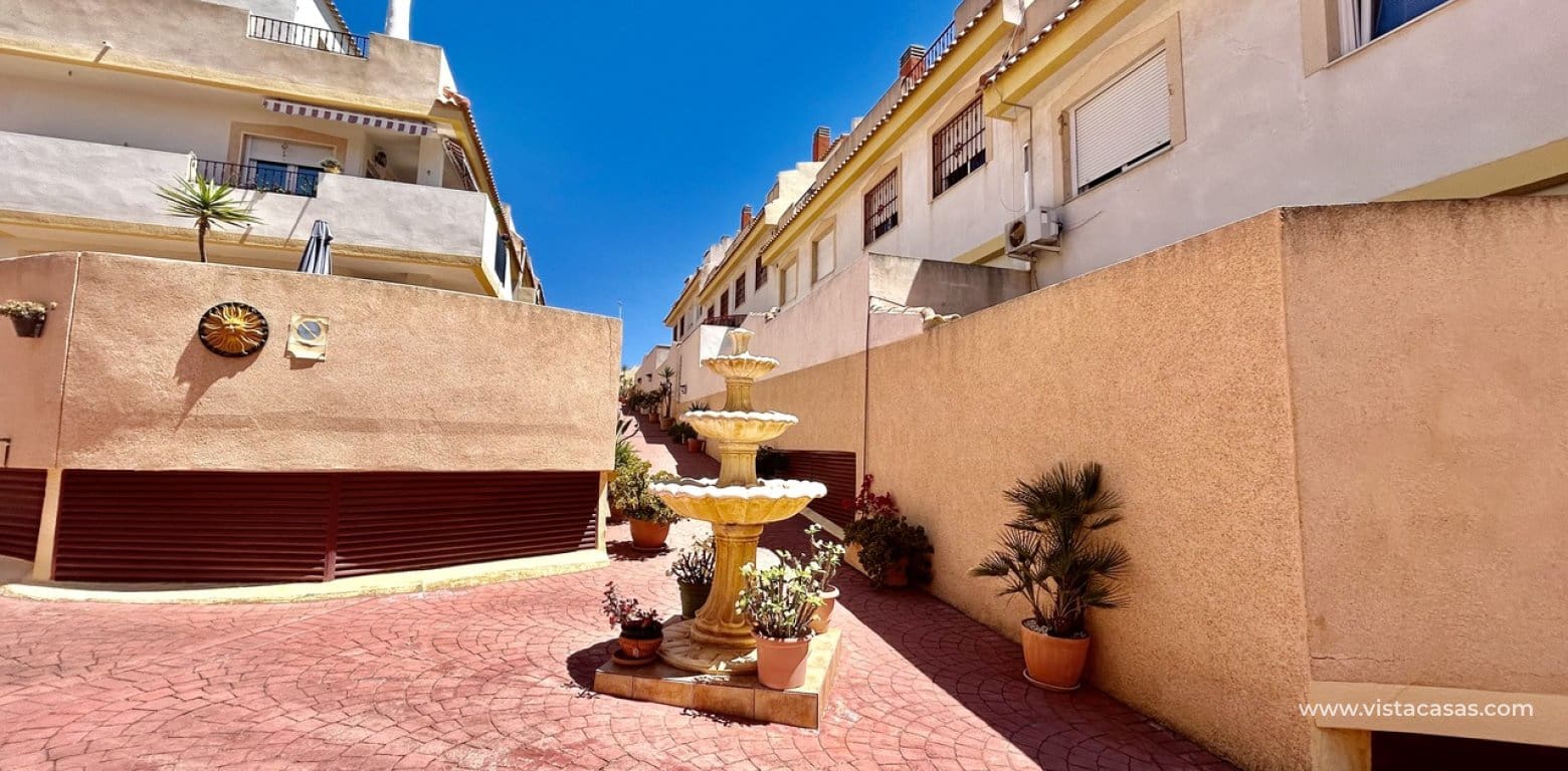 2 soveværelse Lejlighed til salg i La Zenia - € 190.900 (Ref: 9904943)