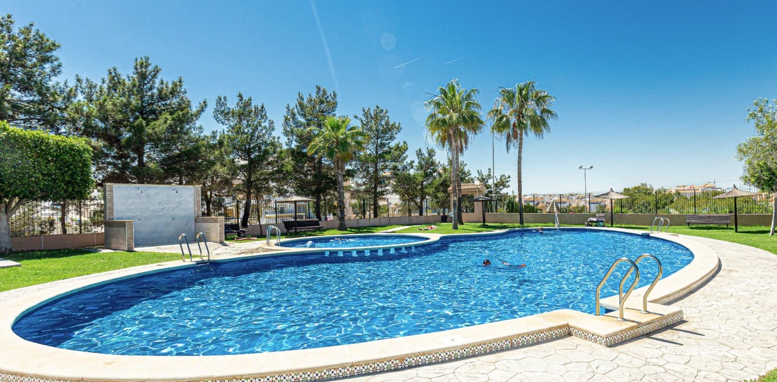 3 quarto Casa em Banda para venda em Los Altos com piscina - 269 000 € (Ref: 9911976)