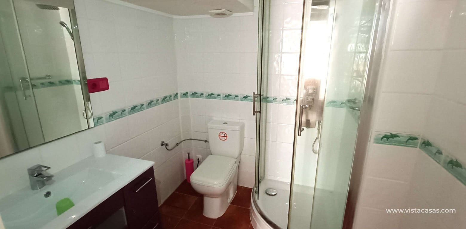 2 bedroom Townhouse for sale in Villamartin - € 165,000 (Ref: 9918616)