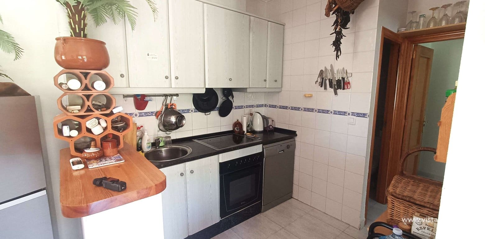 2 bedroom Townhouse for sale in Villamartin - € 165,000 (Ref: 9918616)