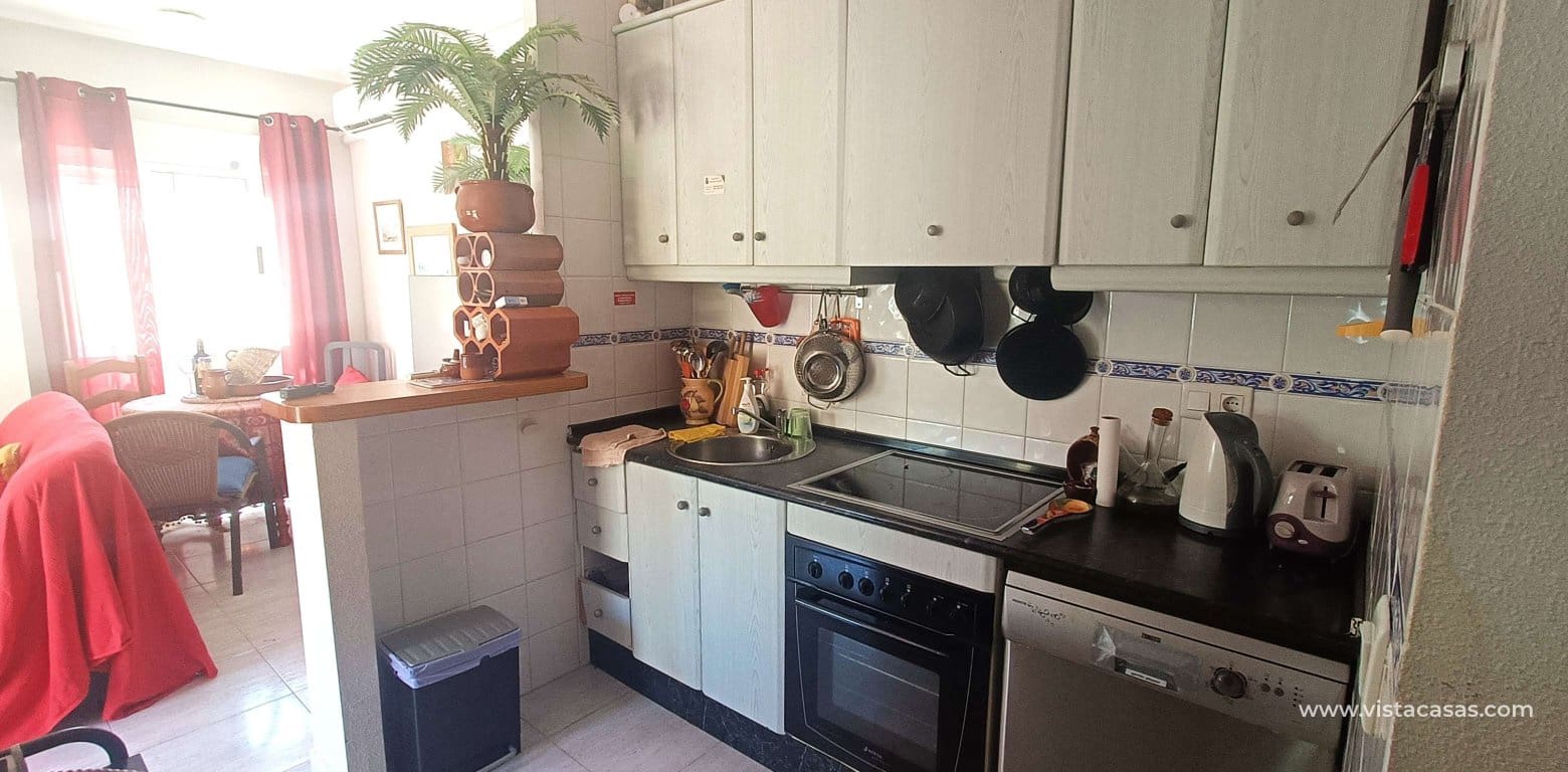 2 bedroom Townhouse for sale in Villamartin - € 165,000 (Ref: 9918616)