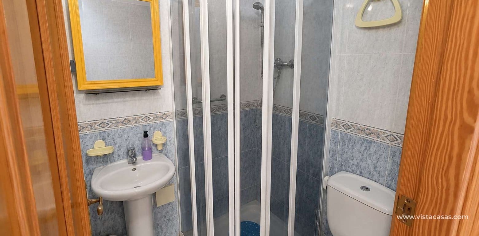 2 bedroom Townhouse for sale in Villamartin - € 165,000 (Ref: 9918616)