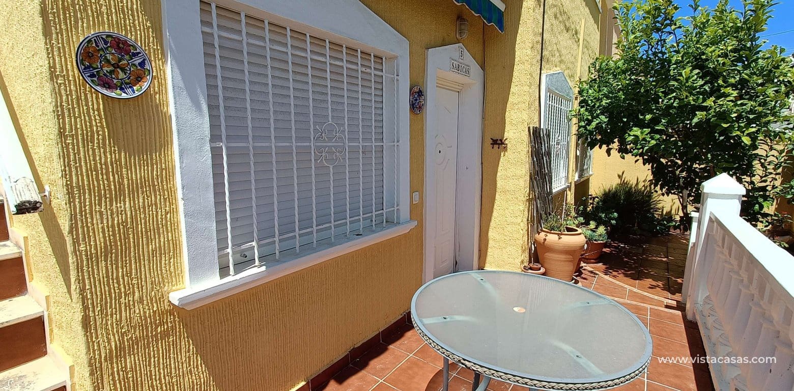 2 bedroom Townhouse for sale in Villamartin - € 165,000 (Ref: 9918616)