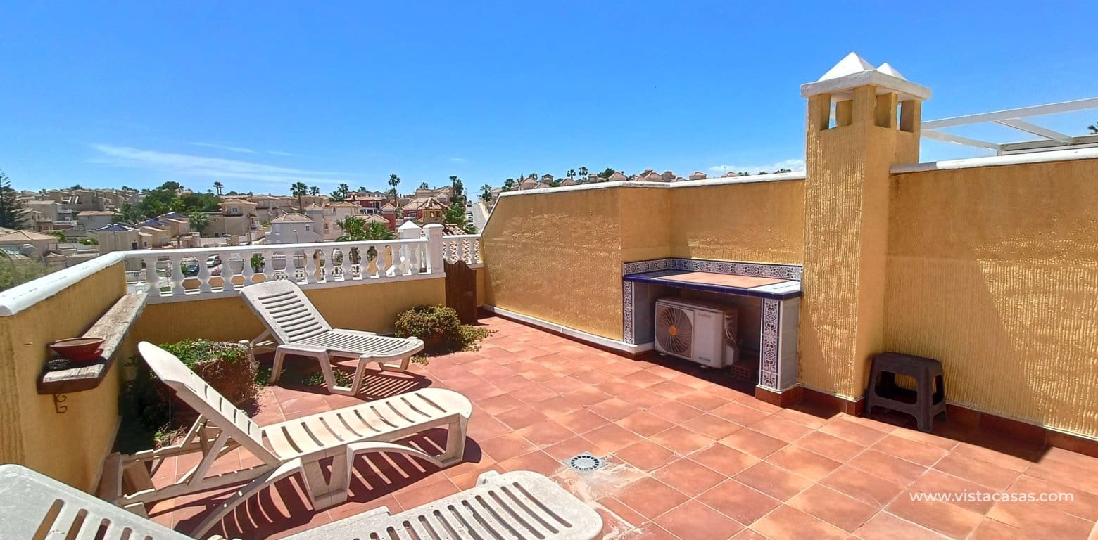 2 bedroom Townhouse for sale in Villamartin - € 165,000 (Ref: 9918616)