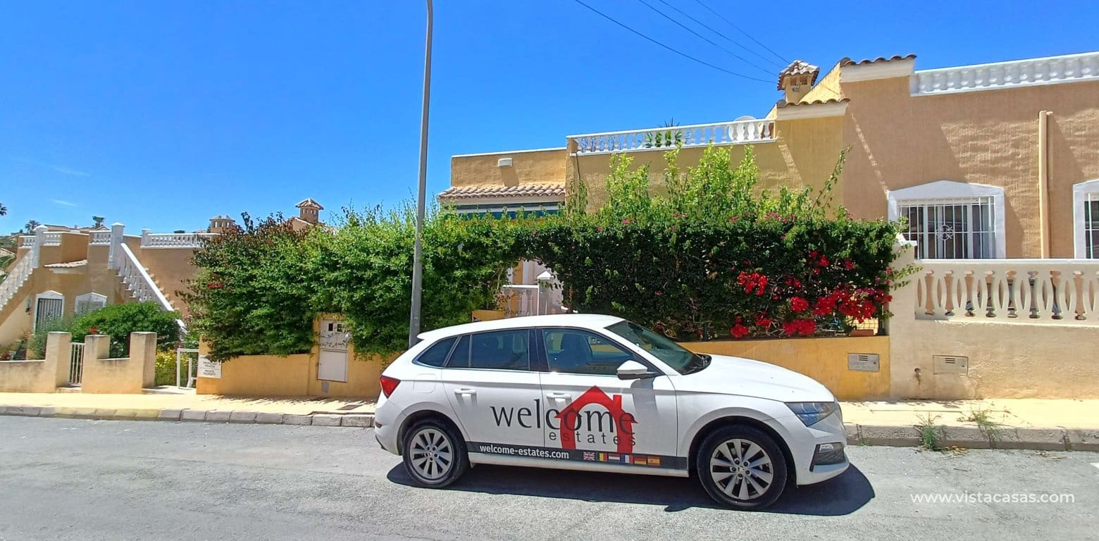 2 bedroom Townhouse for sale in Villamartin - € 165,000 (Ref: 9918616)
