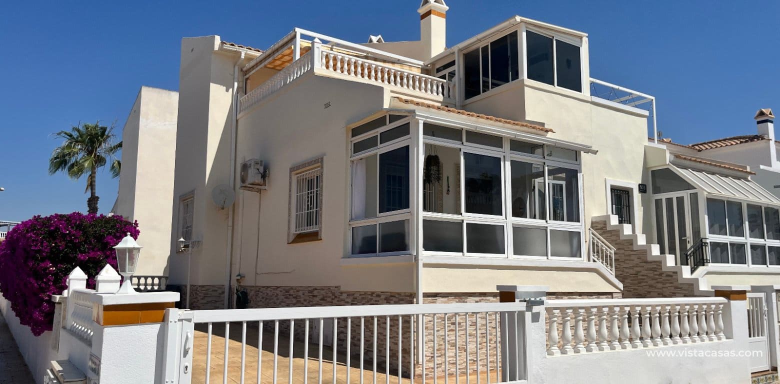 3 makuuhuone Omakotitalo myytävänä paikassa Playa Flamenca - 259 995 € (Ref: 9918617)