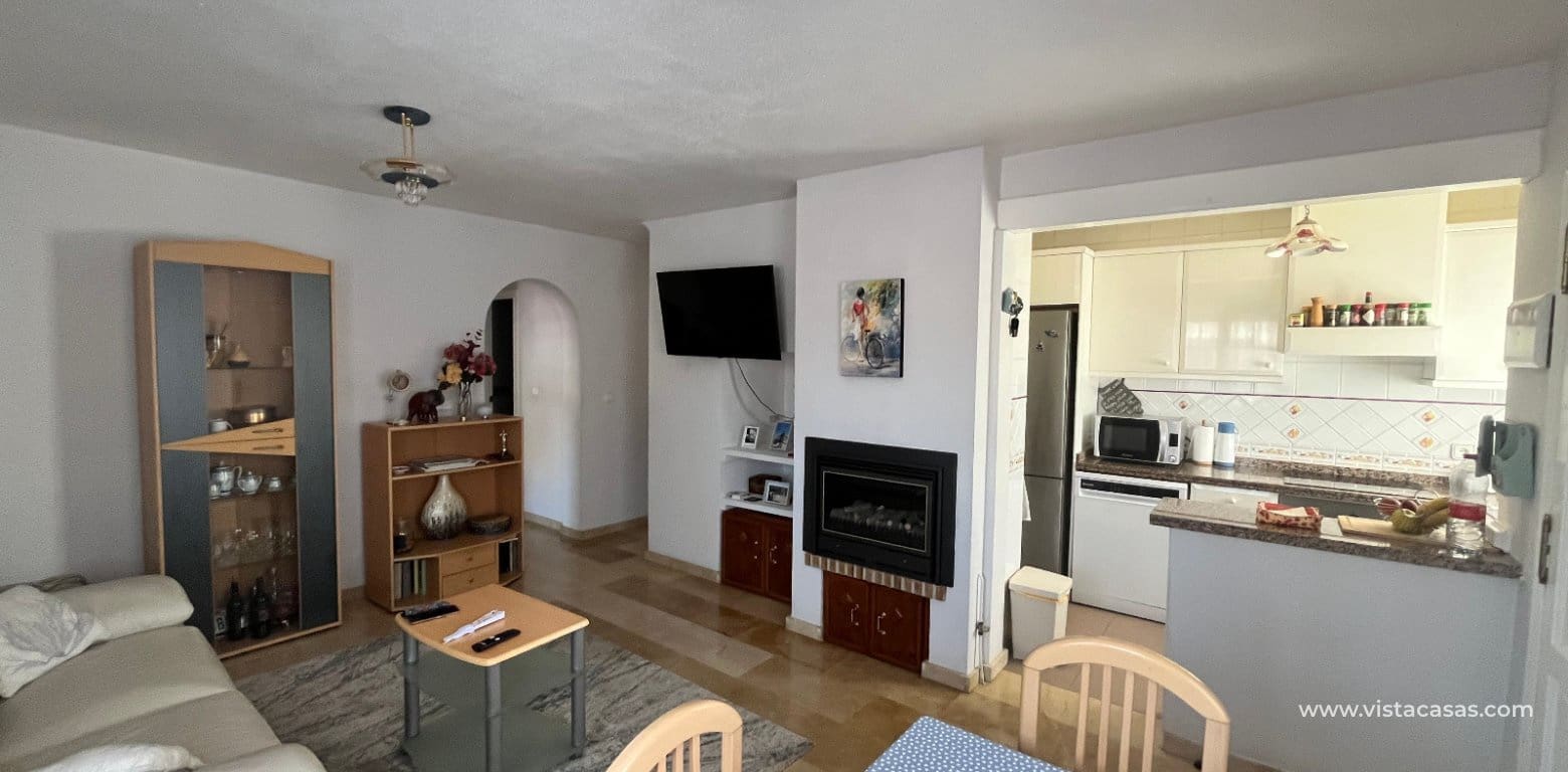 3 makuuhuone Omakotitalo myytävänä paikassa Playa Flamenca - 259 995 € (Ref: 9918617)