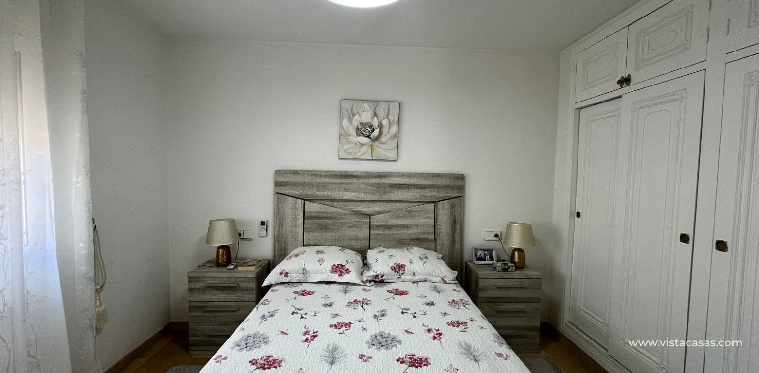 3 makuuhuone Omakotitalo myytävänä paikassa Playa Flamenca - 259 995 € (Ref: 9918617)