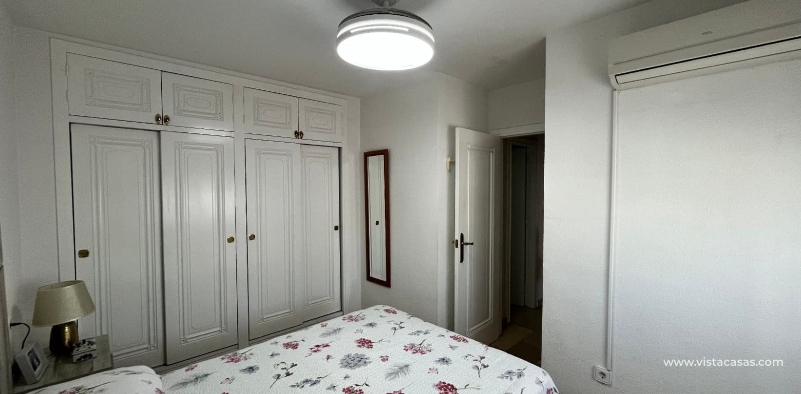 3 makuuhuone Omakotitalo myytävänä paikassa Playa Flamenca - 259 995 € (Ref: 9918617)
