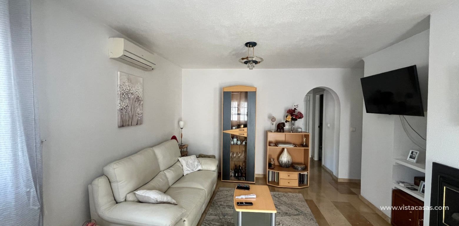 3 makuuhuone Omakotitalo myytävänä paikassa Playa Flamenca - 259 995 € (Ref: 9918617)