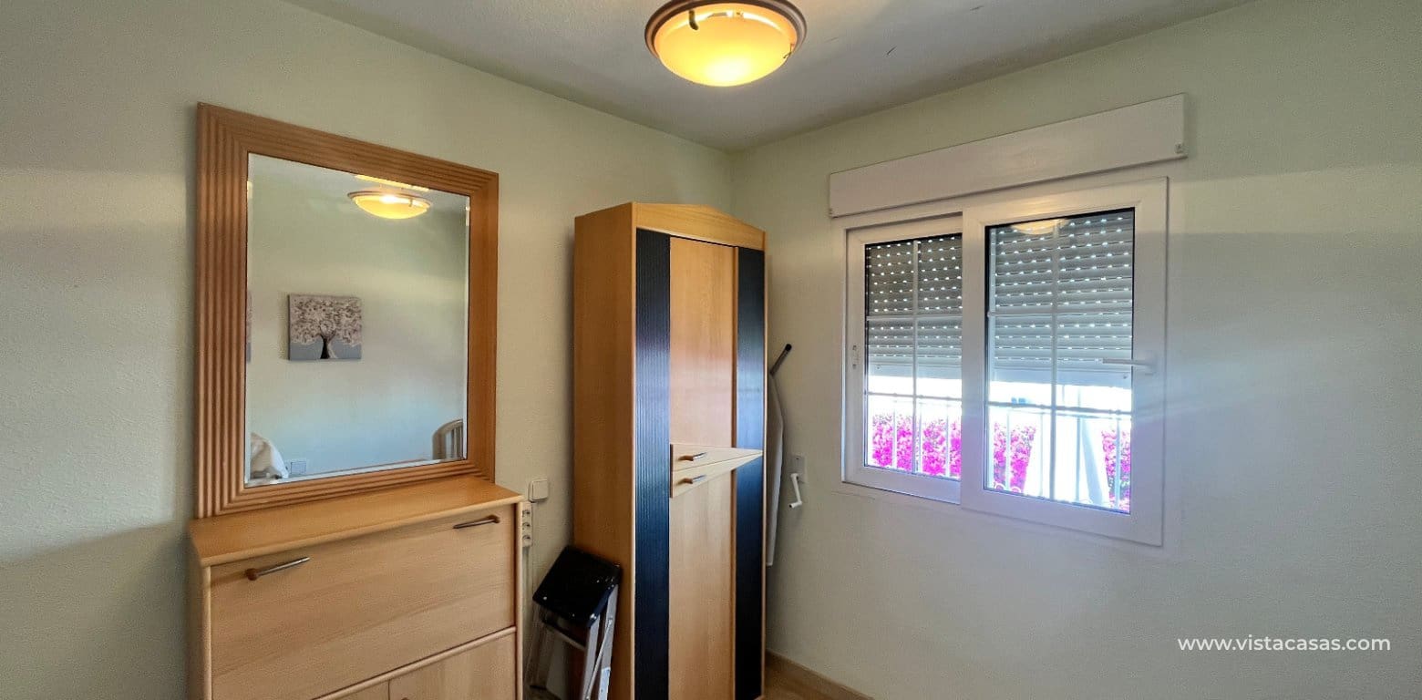 3 makuuhuone Omakotitalo myytävänä paikassa Playa Flamenca - 259 995 € (Ref: 9918617)