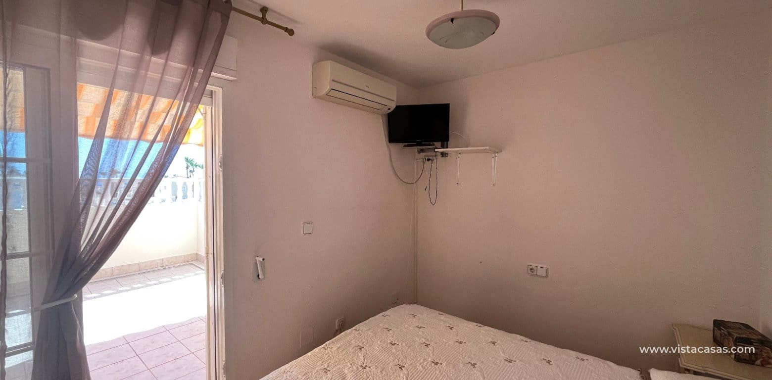 3 makuuhuone Omakotitalo myytävänä paikassa Playa Flamenca - 259 995 € (Ref: 9918617)