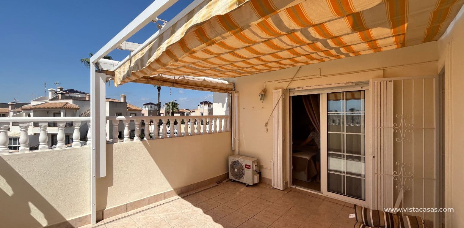 3 makuuhuone Omakotitalo myytävänä paikassa Playa Flamenca - 259 995 € (Ref: 9918617)