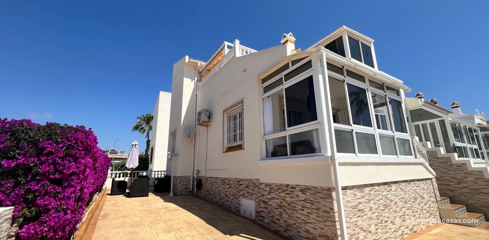 3 makuuhuone Omakotitalo myytävänä paikassa Playa Flamenca - 259 995 € (Ref: 9918617)