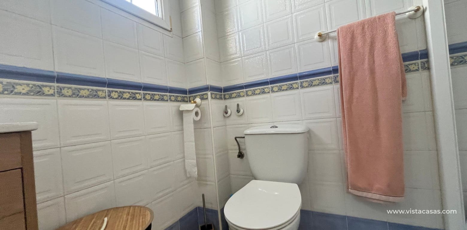 3 makuuhuone Omakotitalo myytävänä paikassa Playa Flamenca - 259 995 € (Ref: 9918617)