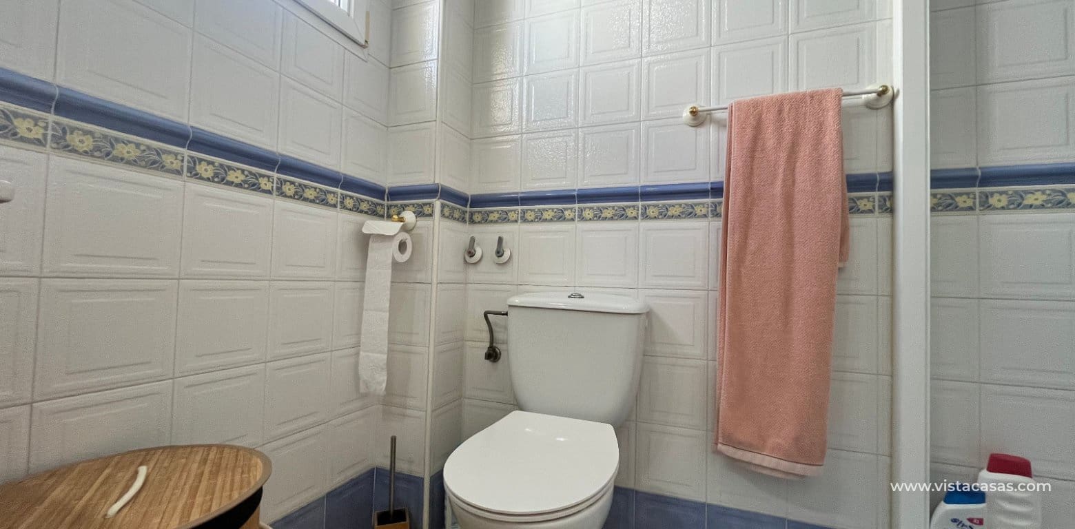 3 makuuhuone Omakotitalo myytävänä paikassa Playa Flamenca - 259 995 € (Ref: 9918617)