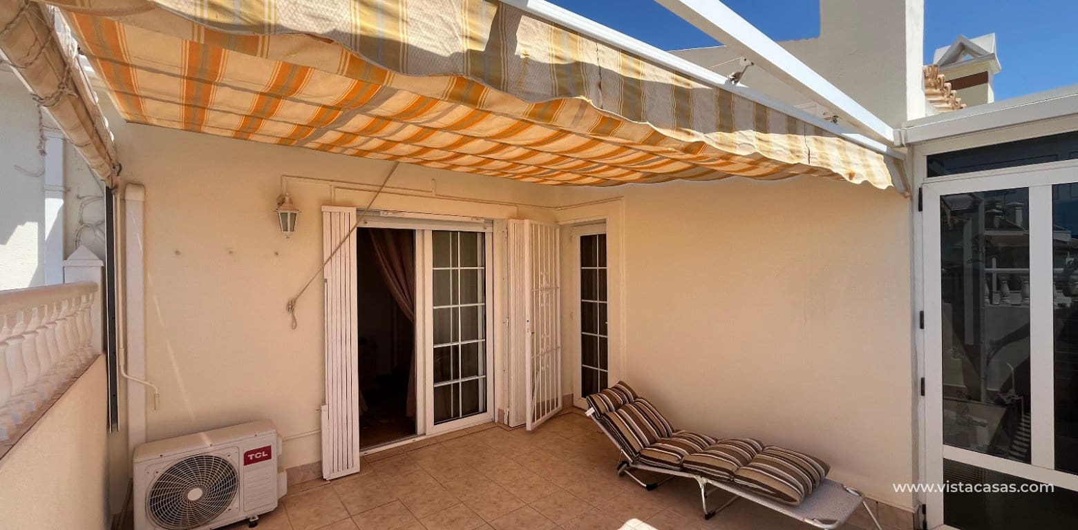 3 makuuhuone Omakotitalo myytävänä paikassa Playa Flamenca - 259 995 € (Ref: 9918617)