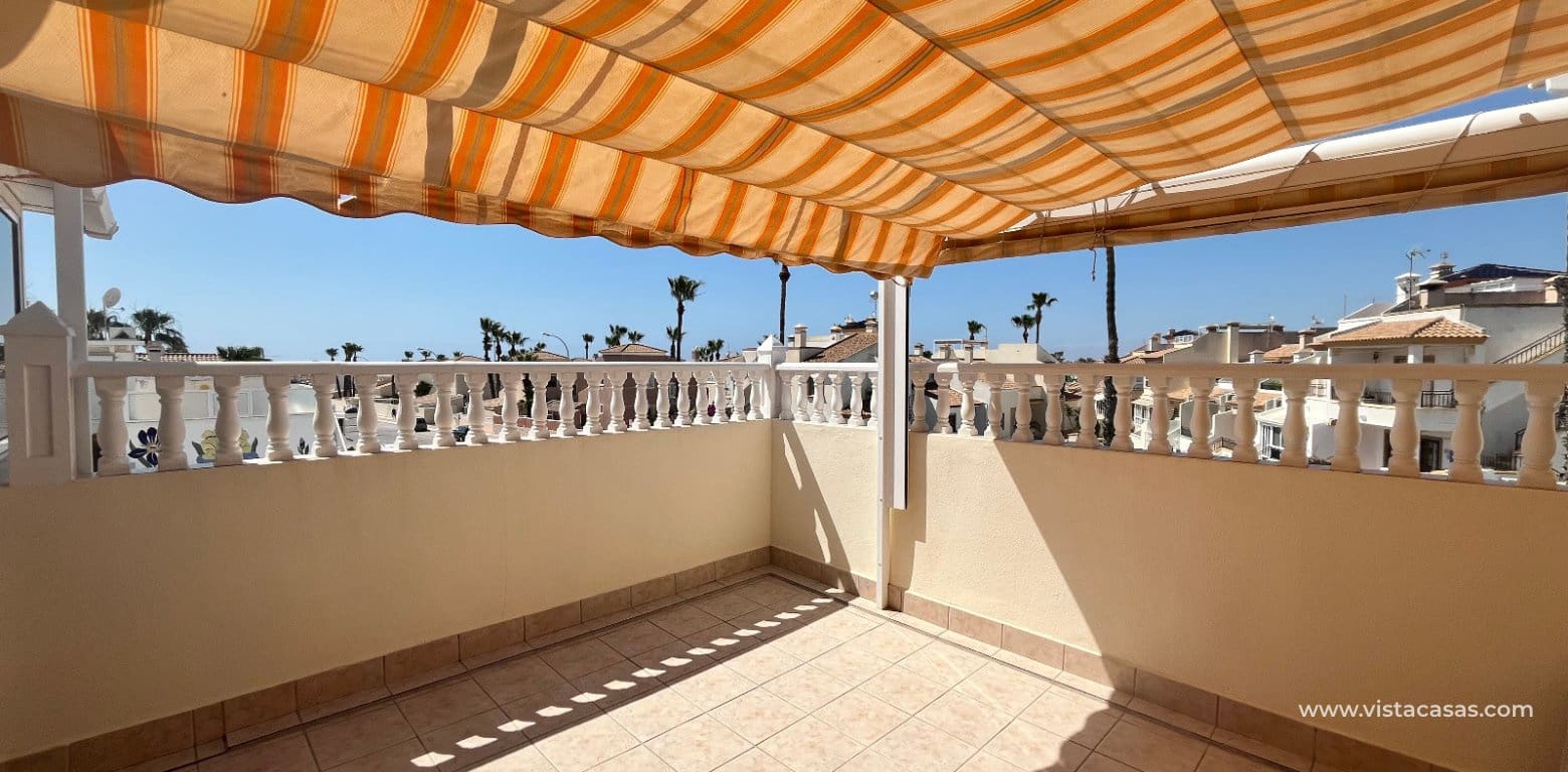 3 makuuhuone Omakotitalo myytävänä paikassa Playa Flamenca - 259 995 € (Ref: 9918617)