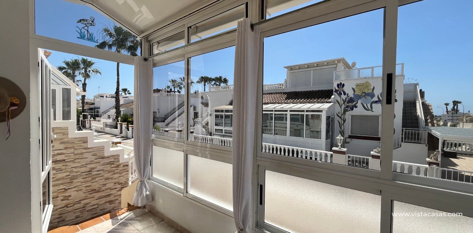 3 makuuhuone Omakotitalo myytävänä paikassa Playa Flamenca - 259 995 € (Ref: 9918617)