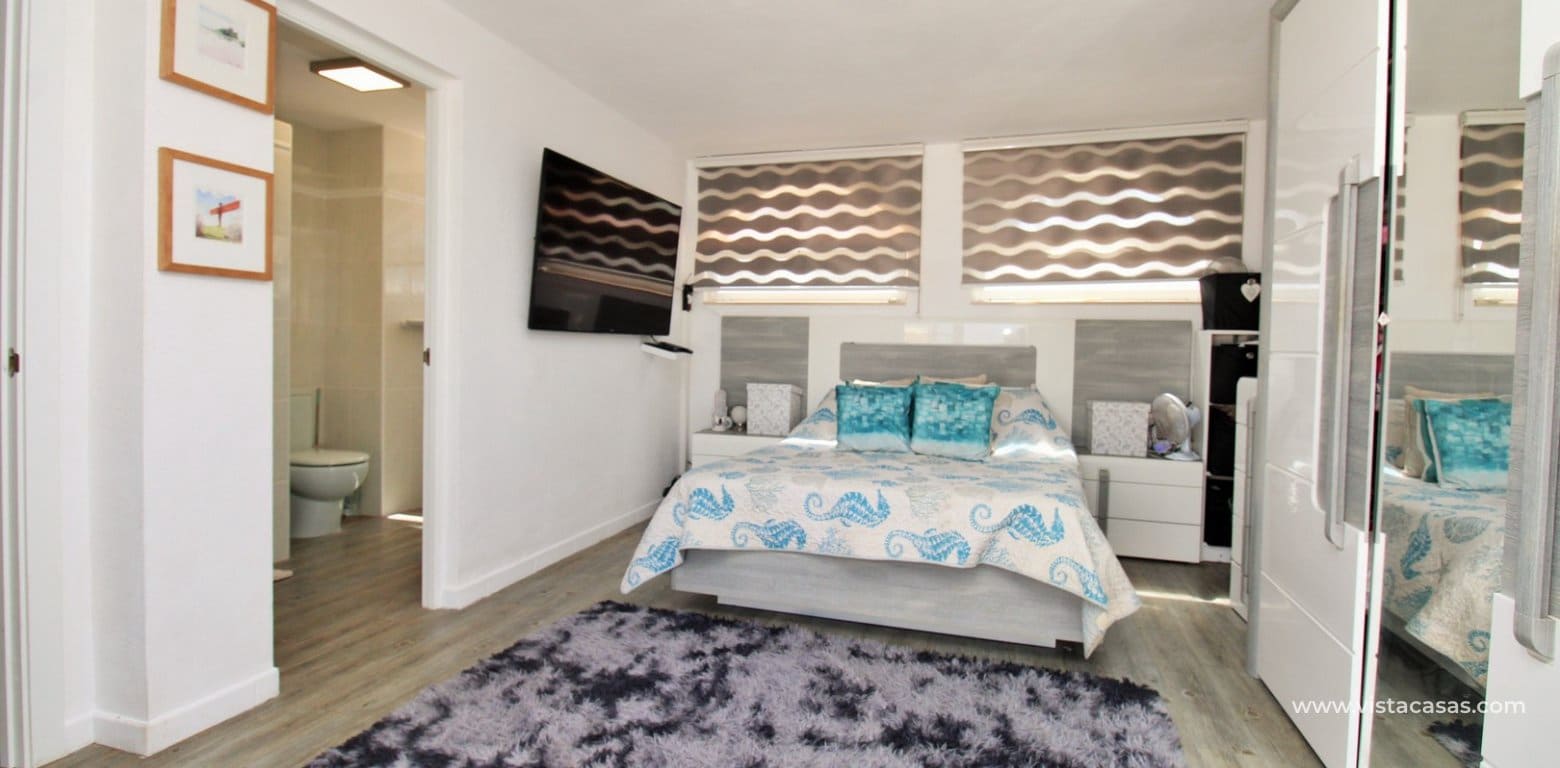 3 Zimmer Villa zu verkaufen in Villamartin mit Pool - 424.900 € (Ref: 9923088)